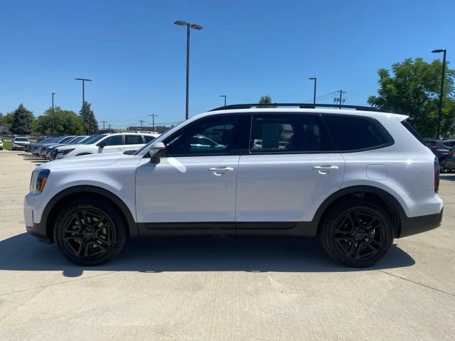 Used 2025 Kia Telluride EX X-Line AWD/4WD image 2