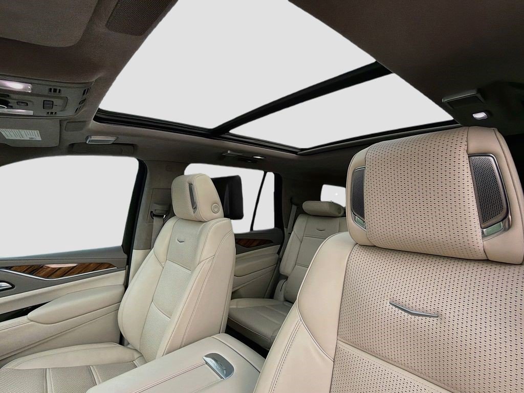 Certified 2023 Cadillac Escalade Sport Platinum w/ LPO, Floor Liner Package AWD/4WD image 22