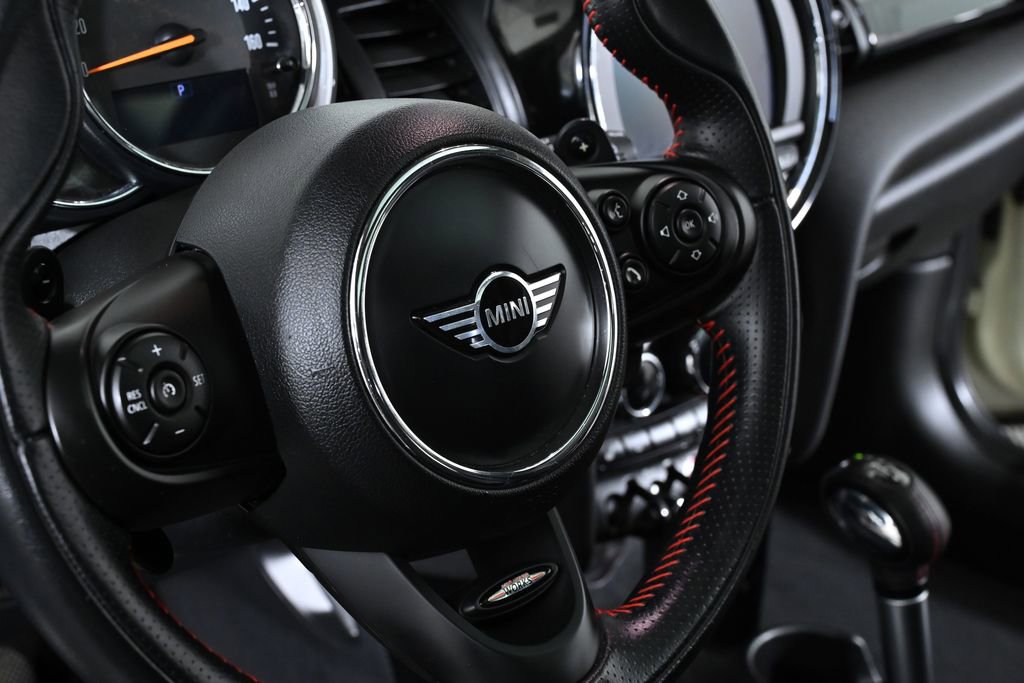 Used 2019 MINI Cooper S w/ Premium Package image 12