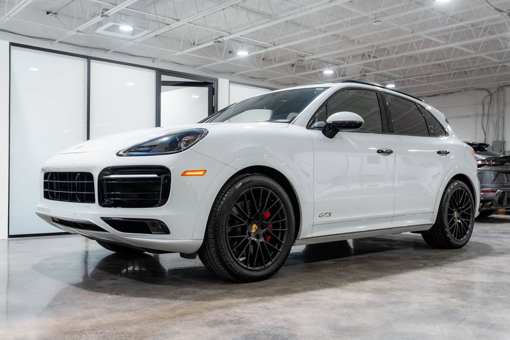 Used 2021 Porsche Cayenne GTS AWD/4WD image 9