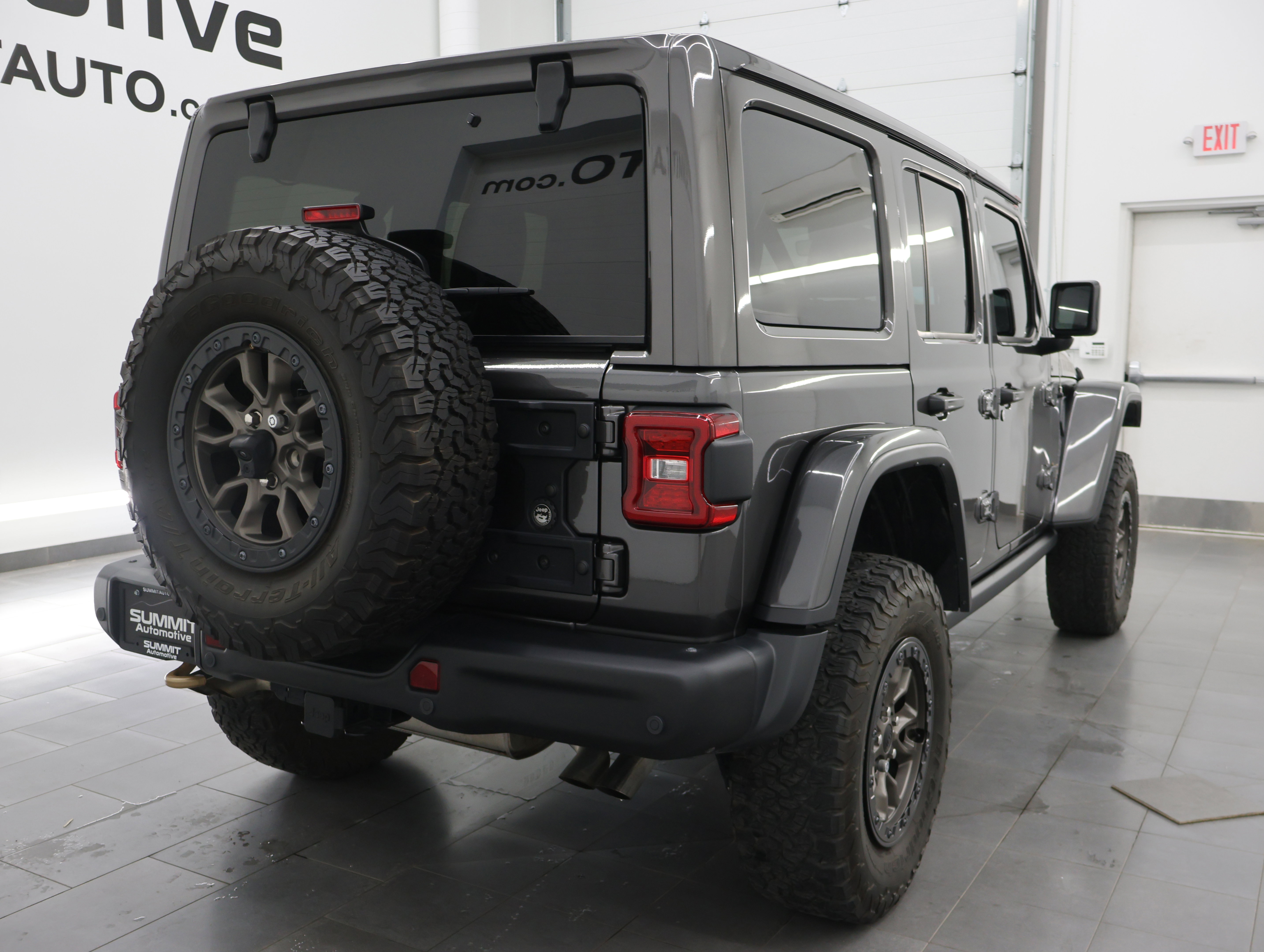 Used 2021 Jeep Wrangler Unlimited Rubicon w/ Trailer Tow Package AWD/4WD image 4