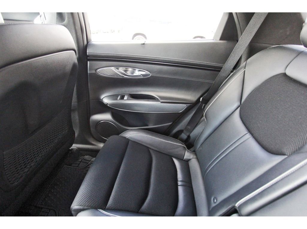 Used 2022 Genesis GV70 2.5T w/ Sport Prestige Package image 12