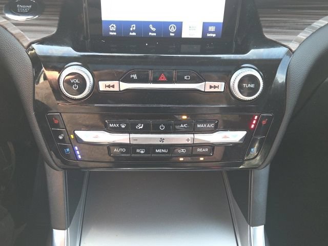 Used 2023 Ford Explorer Limited w/ Limited Technology Package AWD/4WD image 26