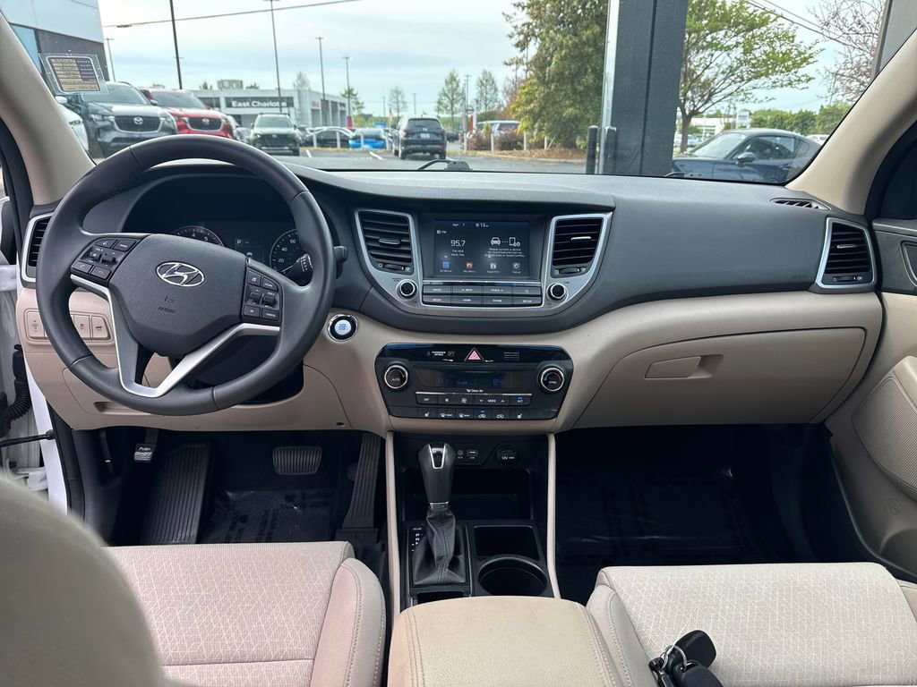 Used 2018 Hyundai Tucson Value w/ Cargo Package image 17