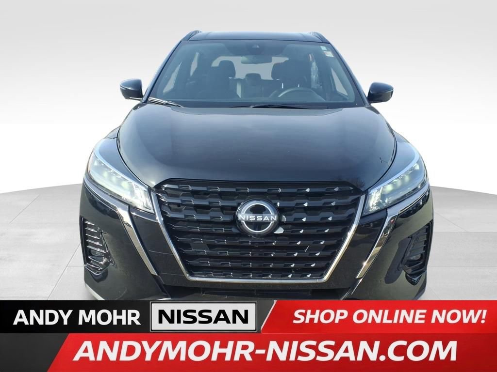 Used 2024 Nissan Kicks SR image 3