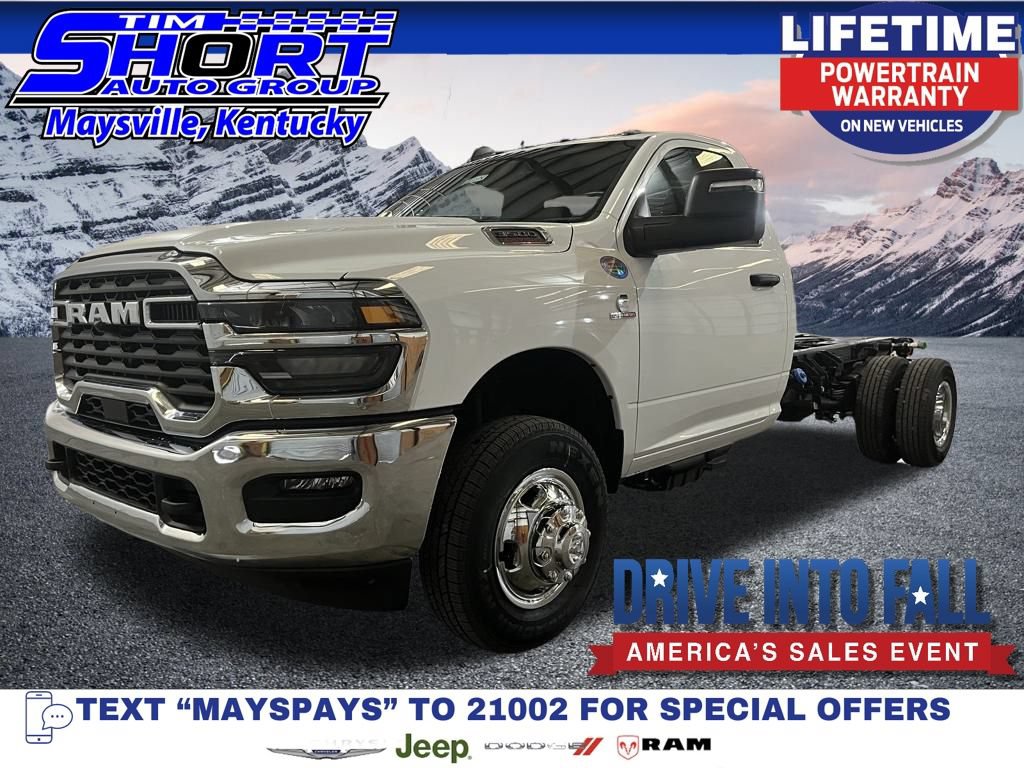 New 2026 RAM 3500 Tradesman w/ Chrome Appearance Group A AWD/4WD 360° Tour