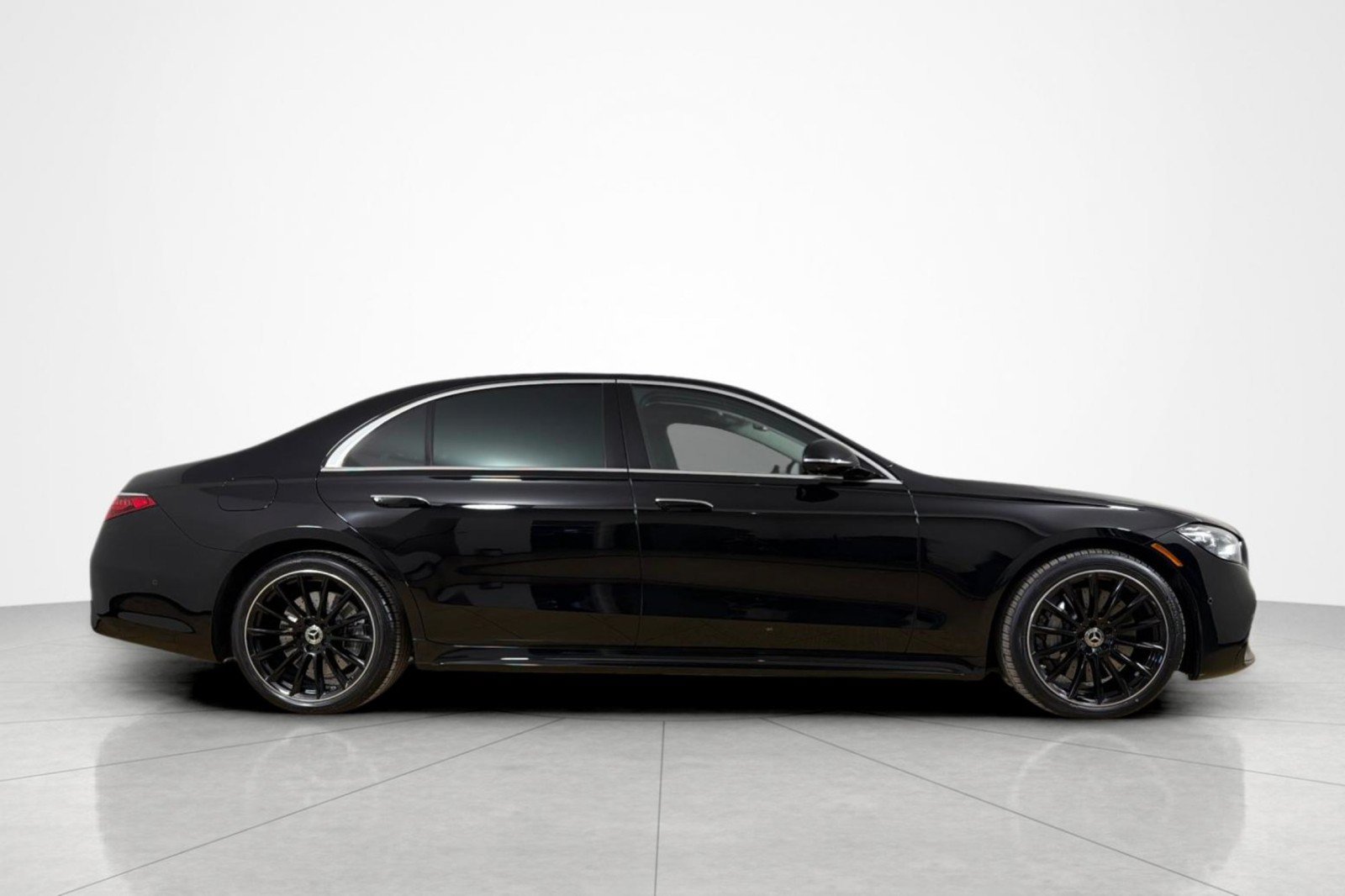 Used 2022 Mercedes-Benz S 580 4MATIC Sedan image 6