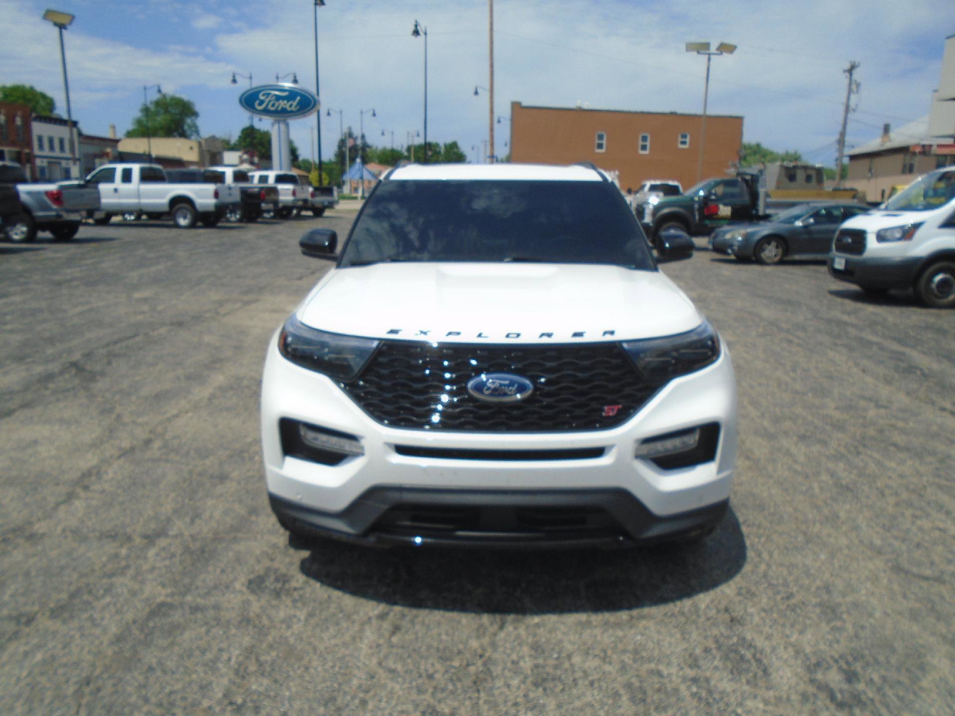 Certified 2023 Ford Explorer ST w/ Equipment Group 401A image 3