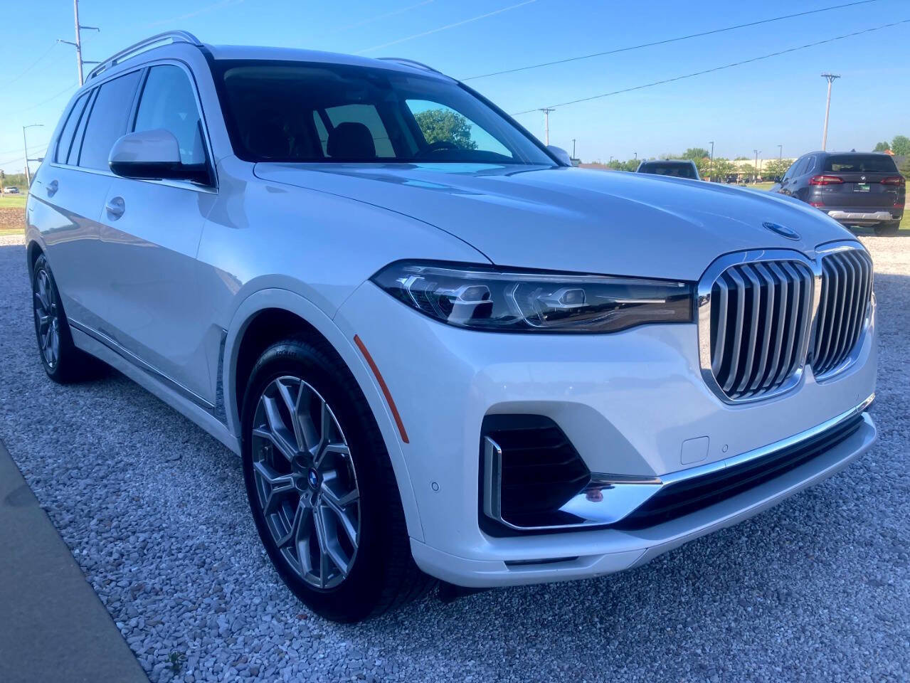 Used 2022 BMW X7 xDrive40i w/ Premium Package AWD/4WD image 5