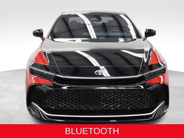 Used 2025 Toyota Crown Platinum image 3