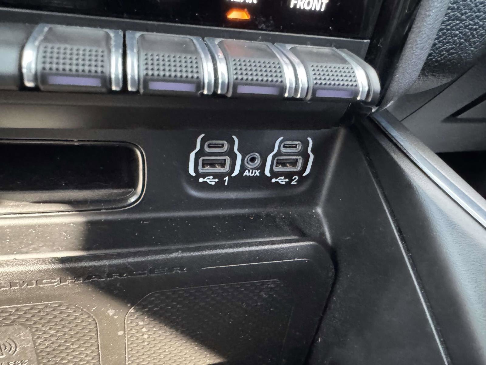 Used 2023 RAM 1500 Laramie AWD/4WD image 27