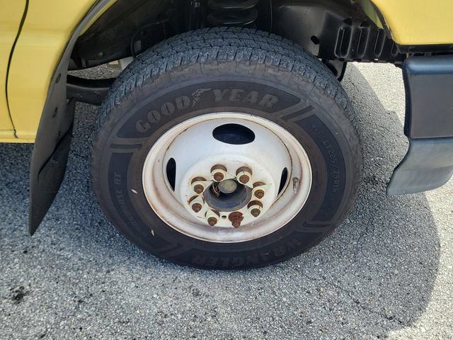 Used 2021 Ford E-450 and Econoline 450 Super Duty RWD image 7