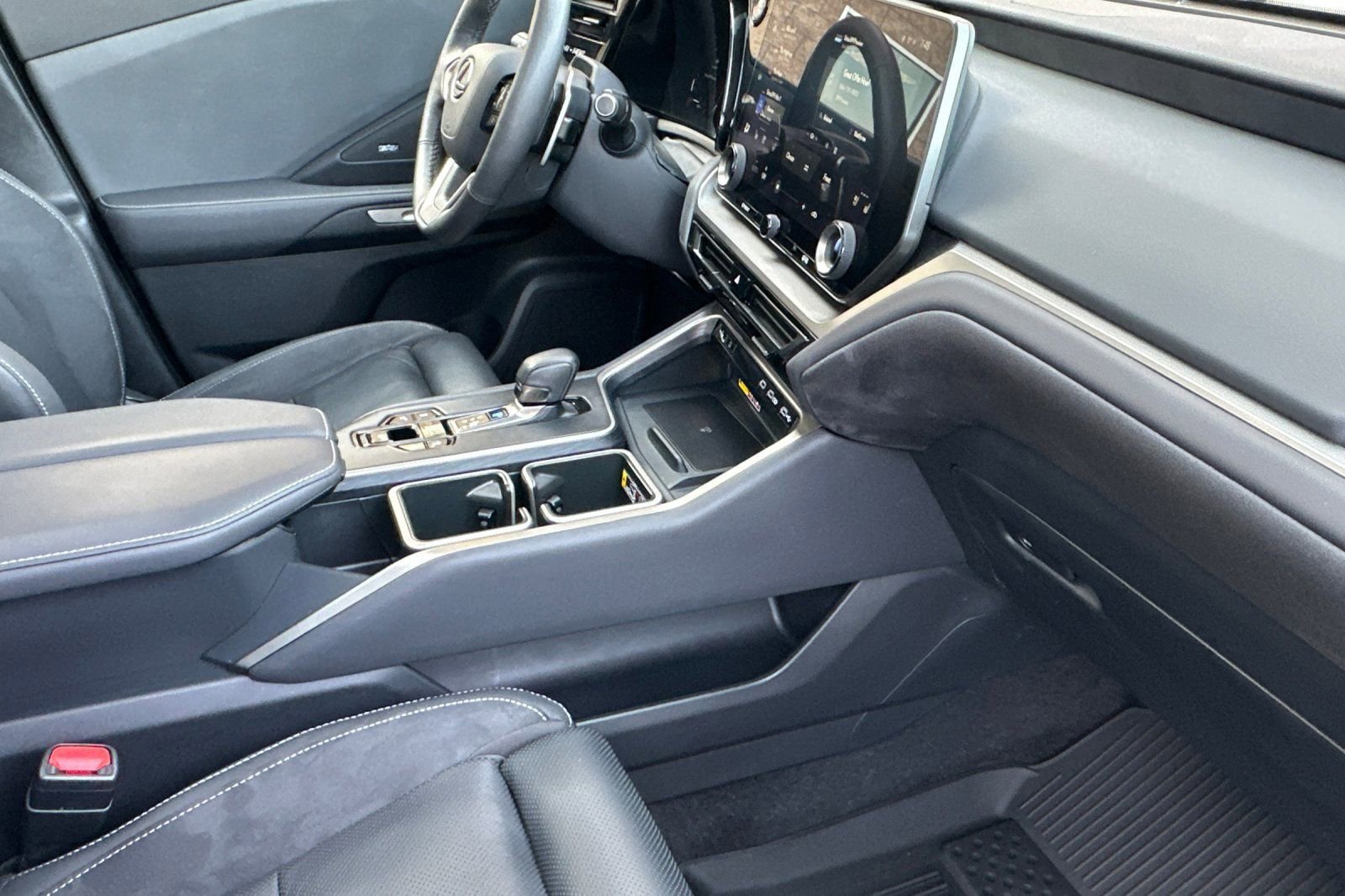 Used 2024 Lexus TX 350 AWD image 17