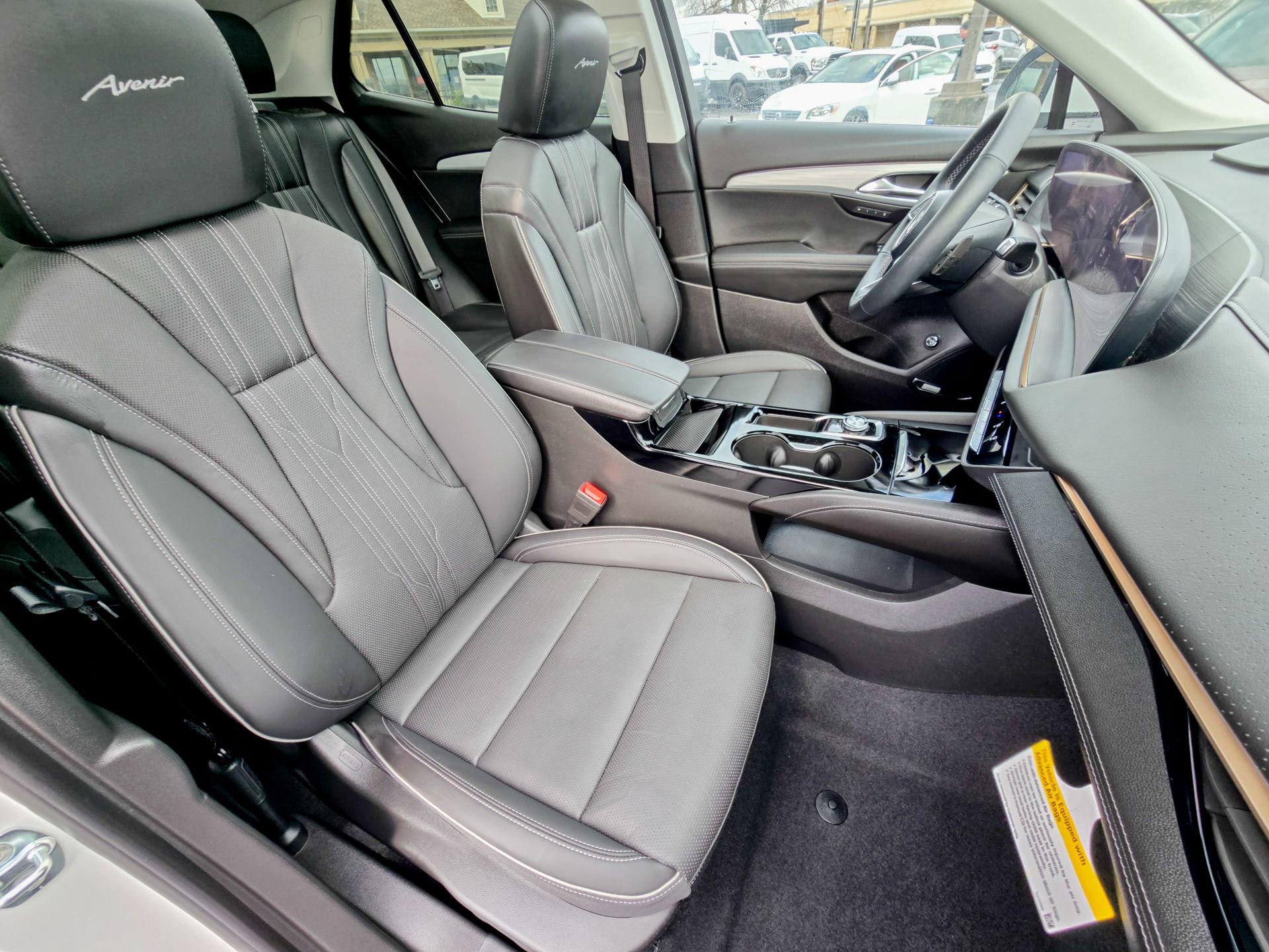 Used 2024 Buick Envision Avenir image 40