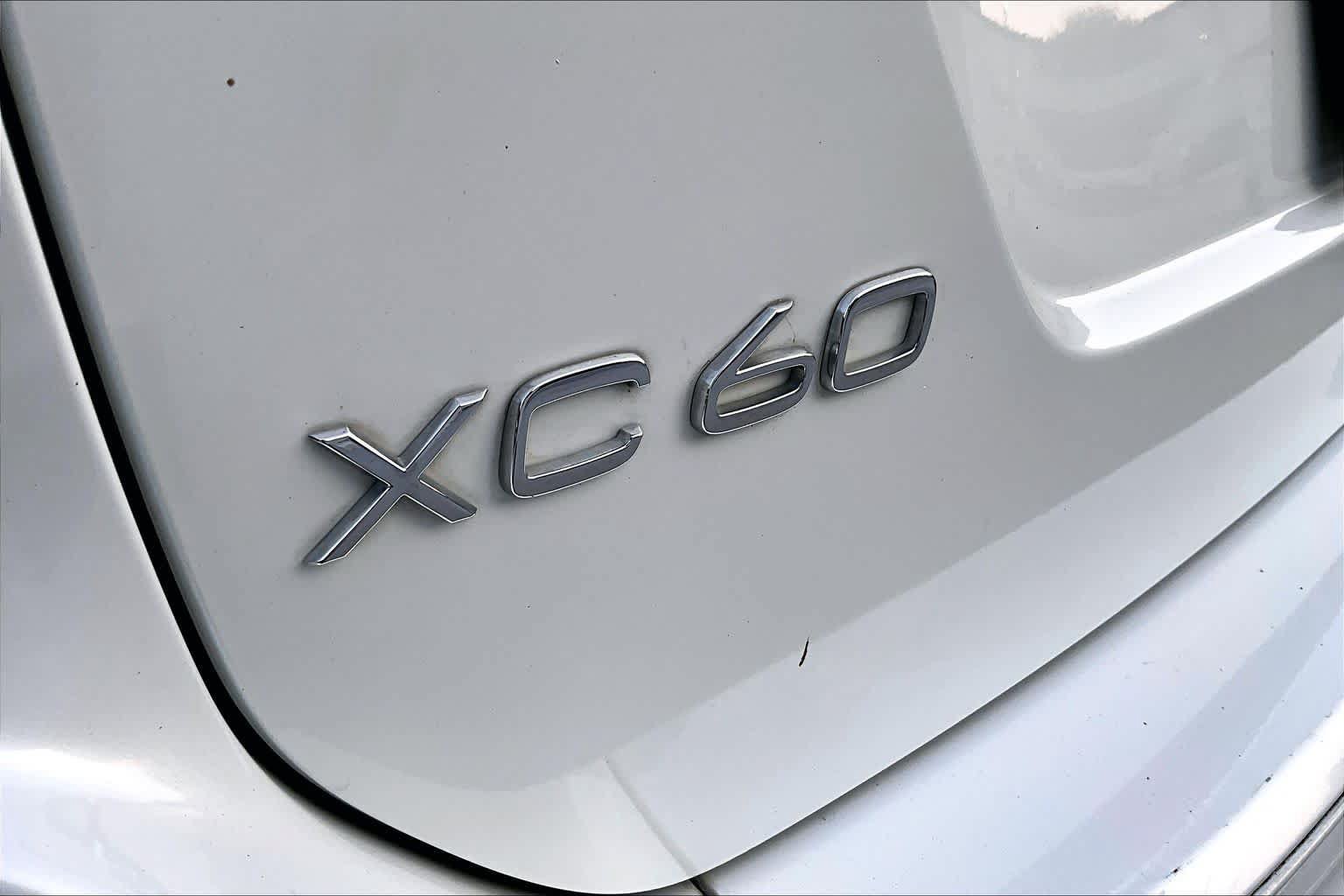 Used 2017 Volvo XC60 T5 Inscription w/ Advanced Package AWD/4WD image 34