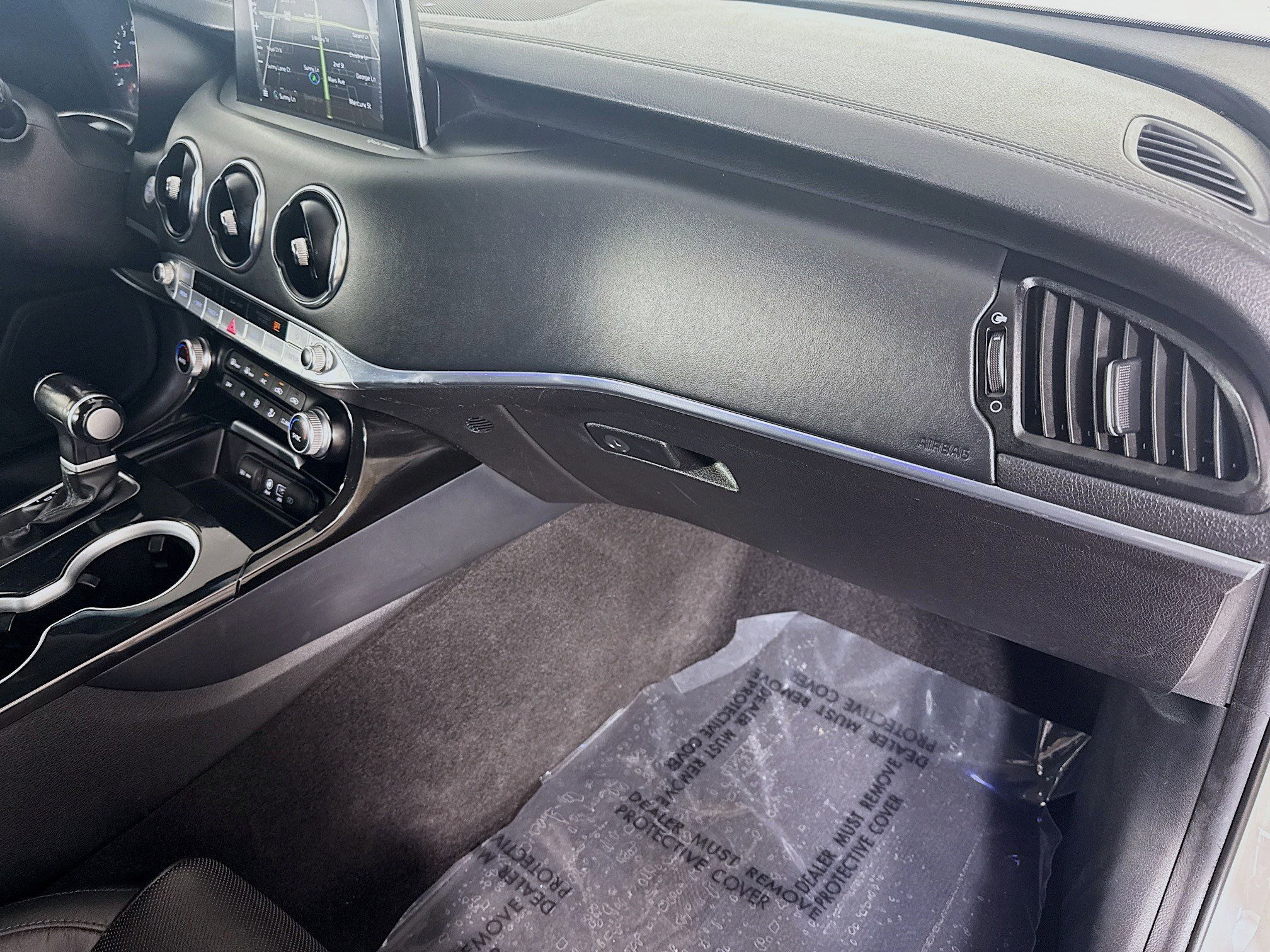 Used 2018 Kia Stinger Premium image 28