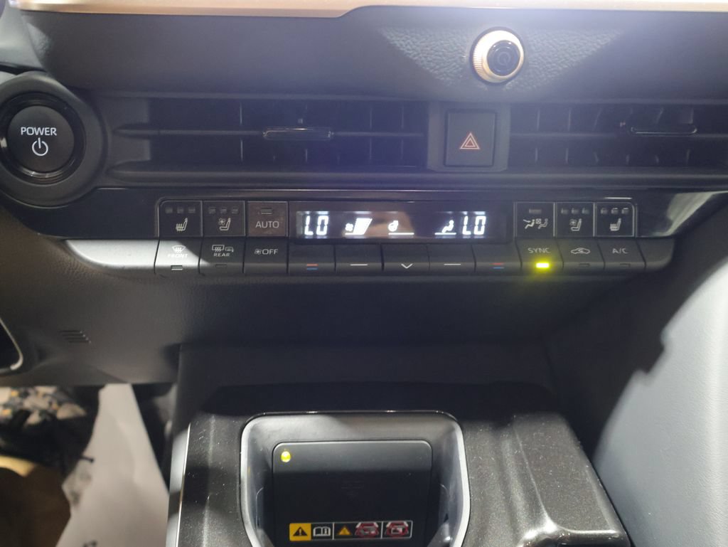 Used 2024 Toyota Crown AWD/4WD image 30