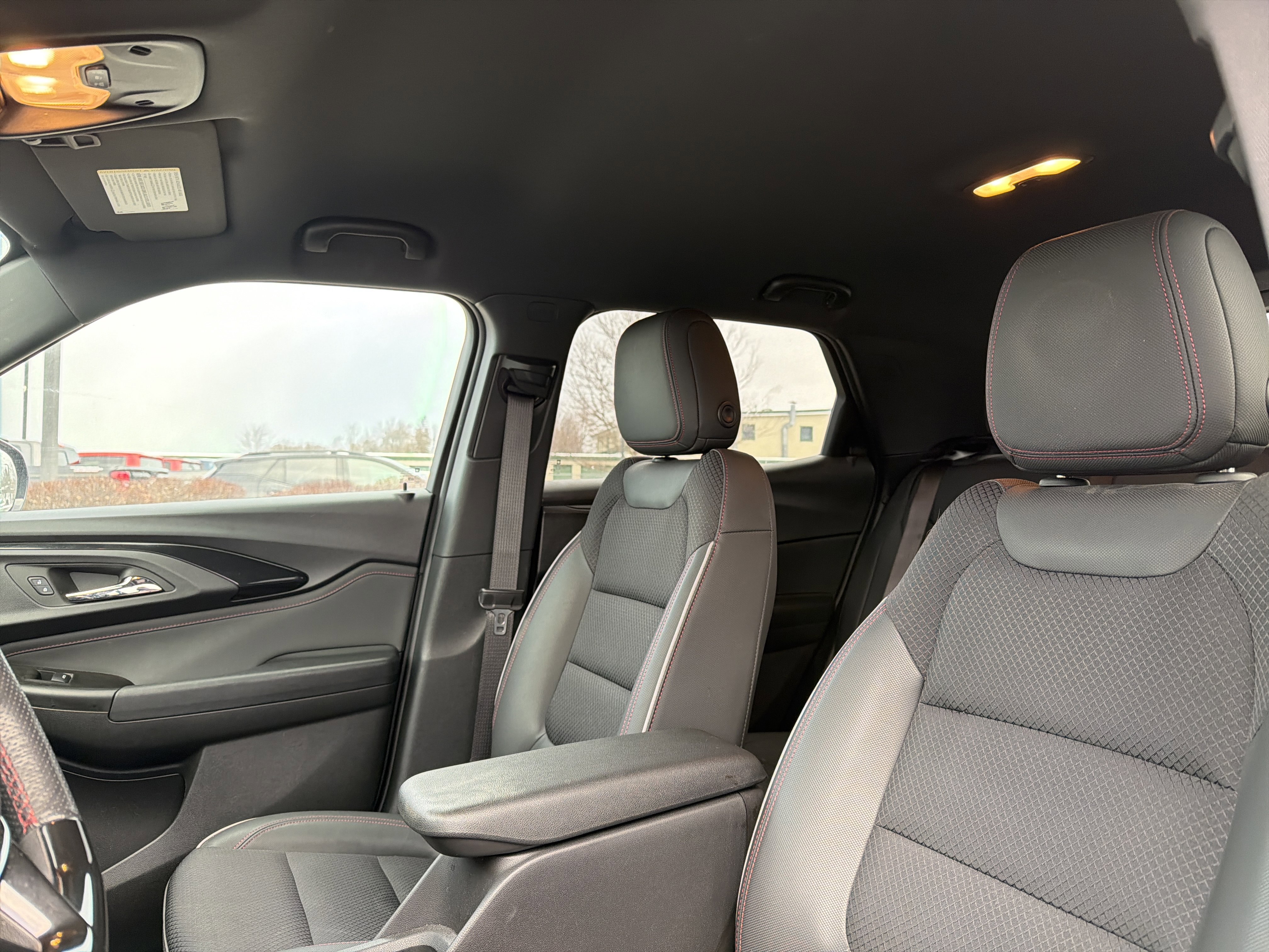 Used 2023 Chevrolet TrailBlazer RS w/ Technology Package image 27