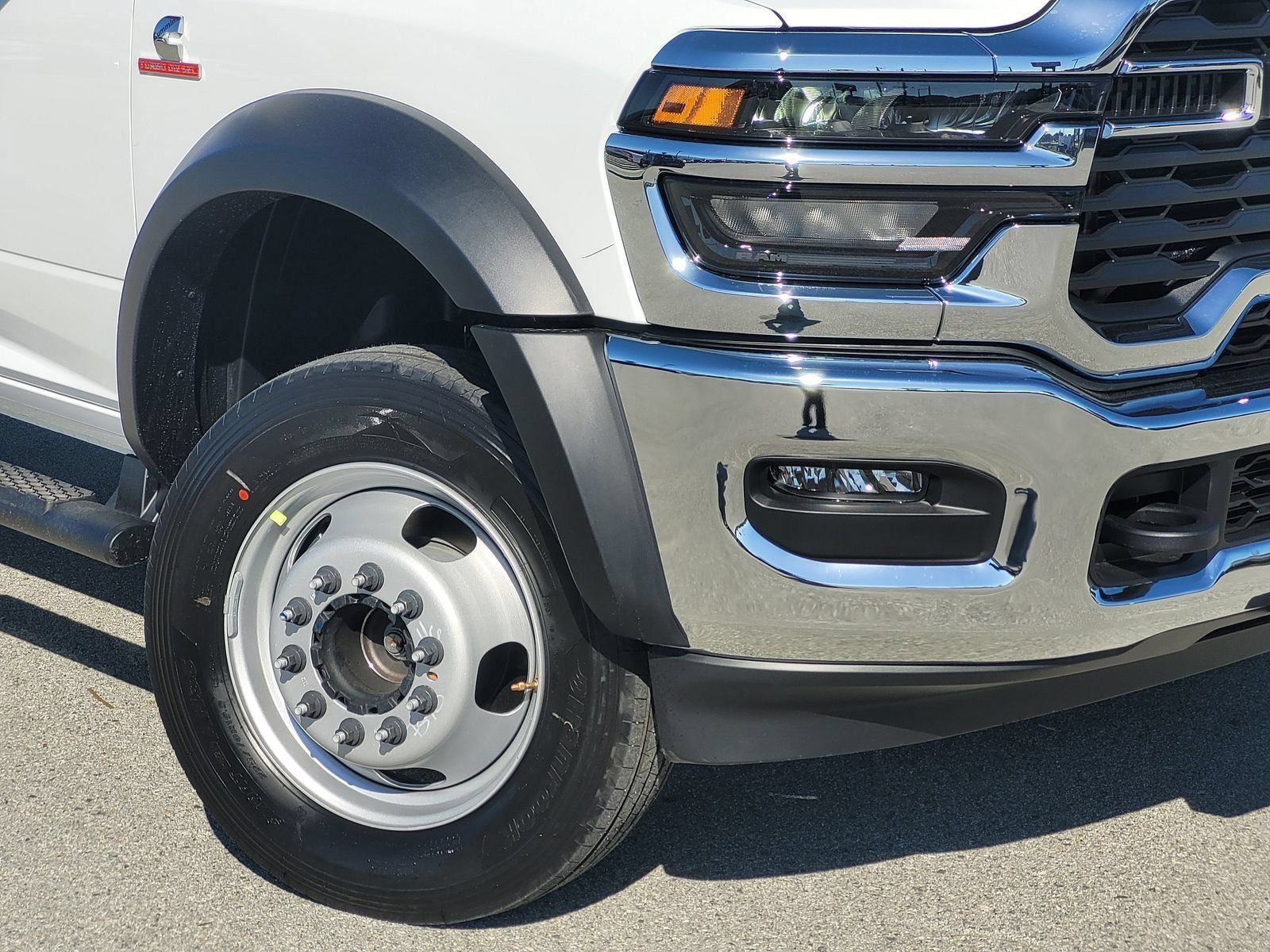New 2026 RAM 5500 Tradesman w/ Chrome Appearance Group AWD/4WD image 7