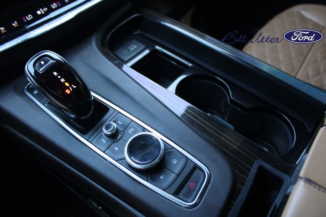 Used 2021 Cadillac Escalade Premium Luxury w/ LPO, Illumination Package RWD image 9
