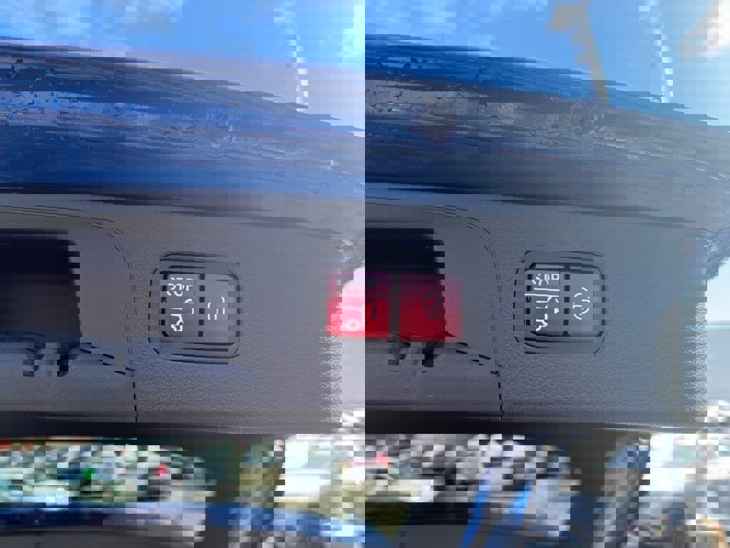 Used 2022 Mercedes-Benz GLC 300 4MATIC image 28