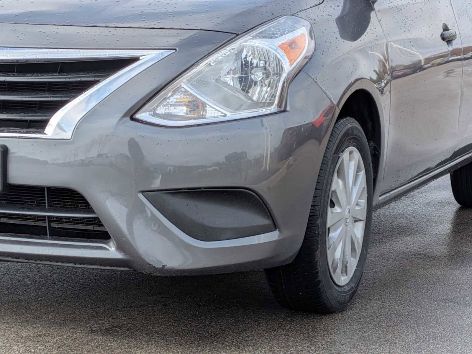 Used 2017 Nissan Versa S Plus image 10