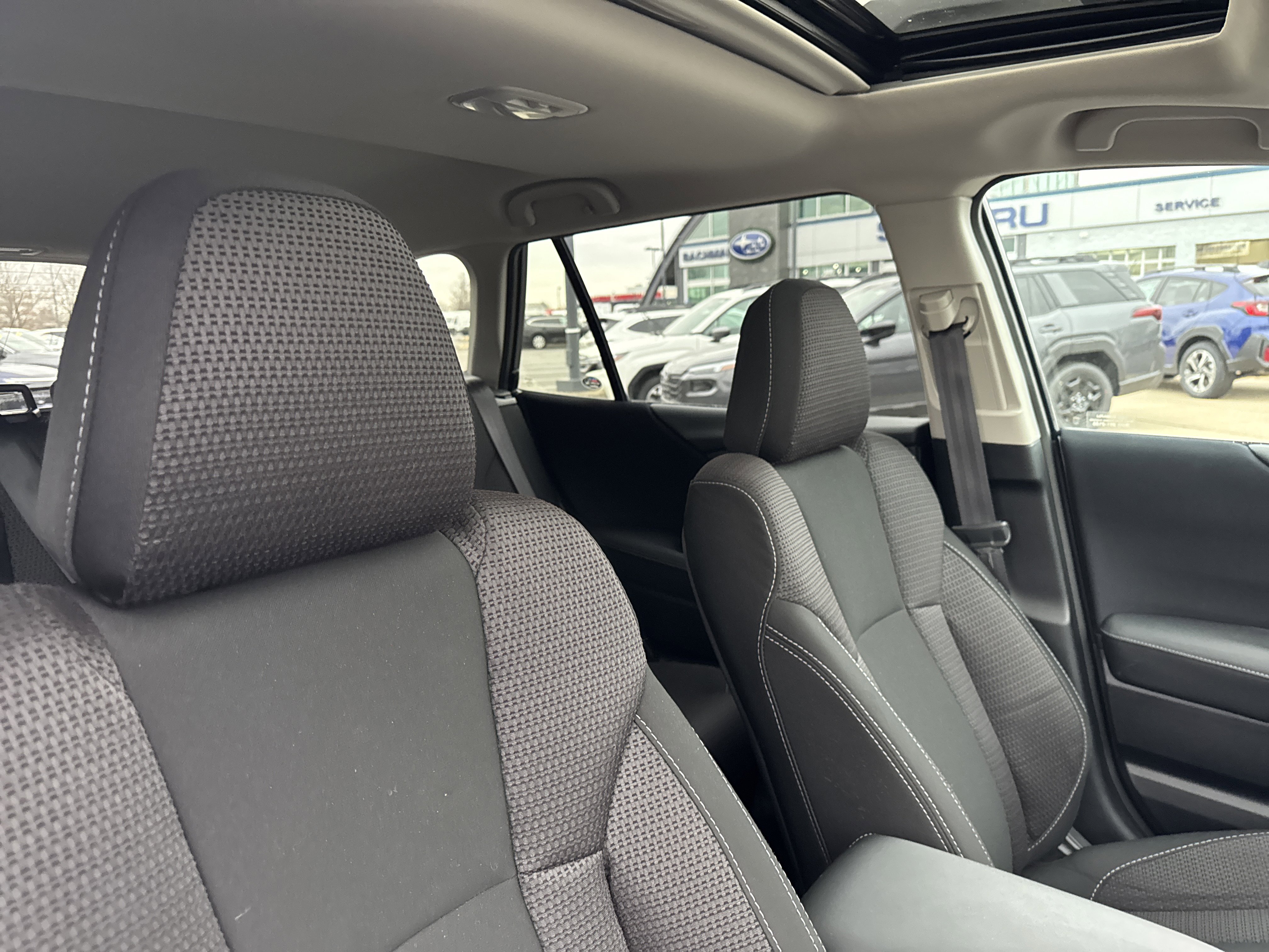 Certified 2025 Subaru Outback Premium w/ Popular Package #1A image 5