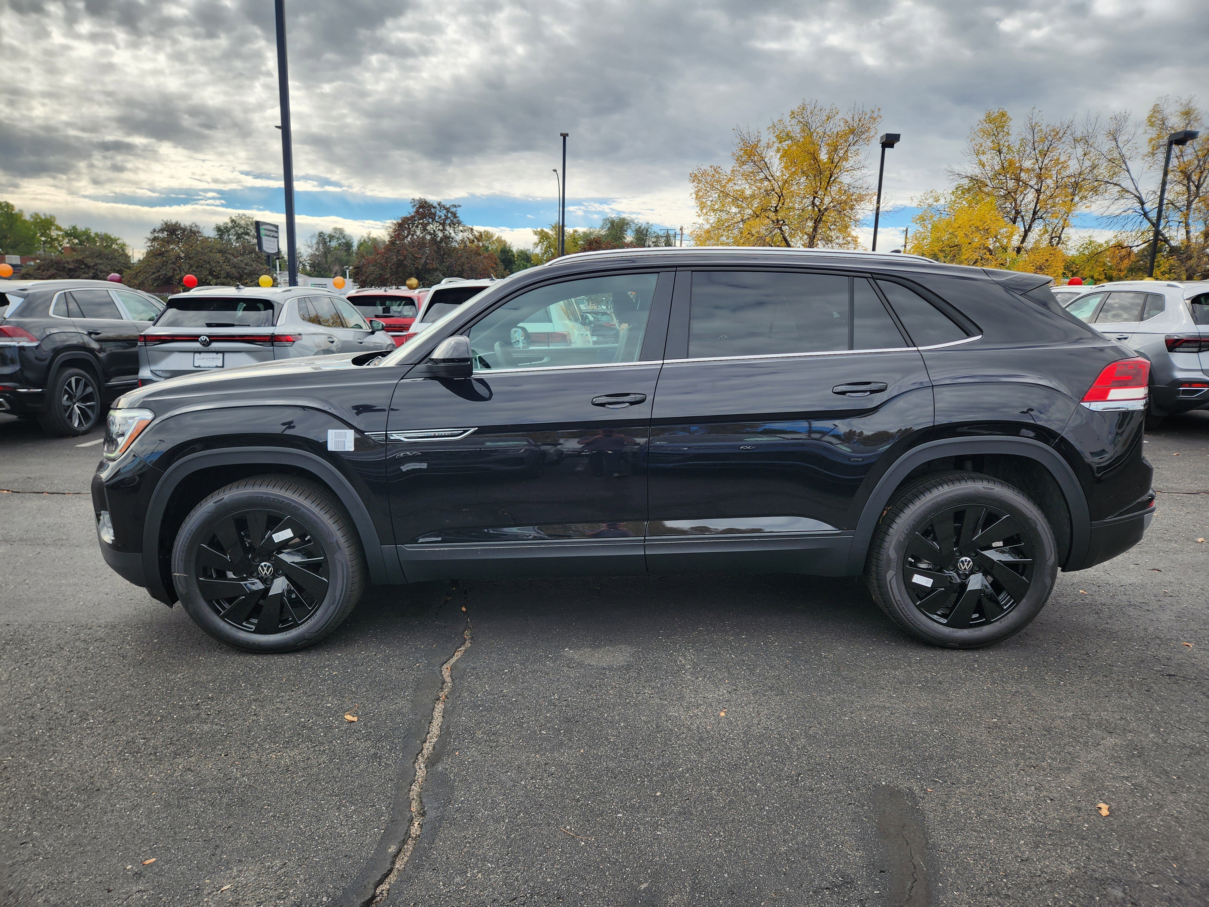 New 2026 Volkswagen Atlas Cross Sport SE image 4