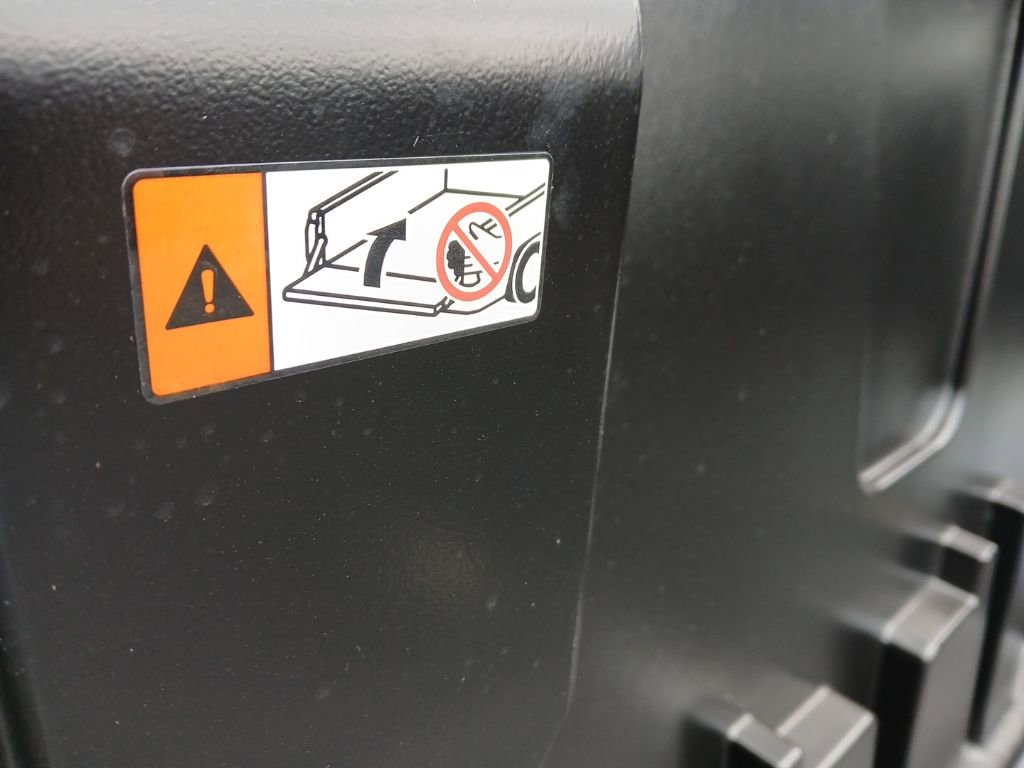 New 2026 Toyota Tundra Platinum image 13