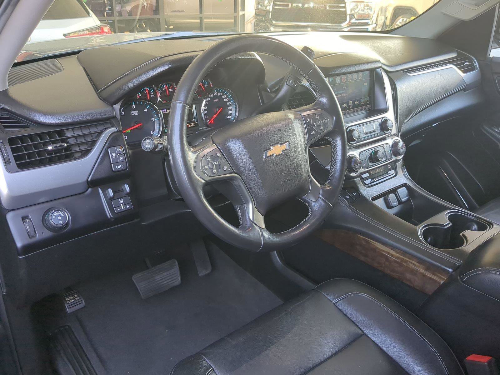 Used 2020 Chevrolet Suburban LT image 12