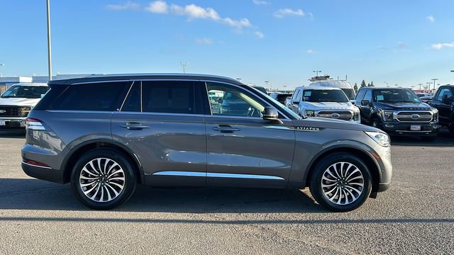 Used 2023 Lincoln Aviator Reserve w/ Equipment Group 201A image 2