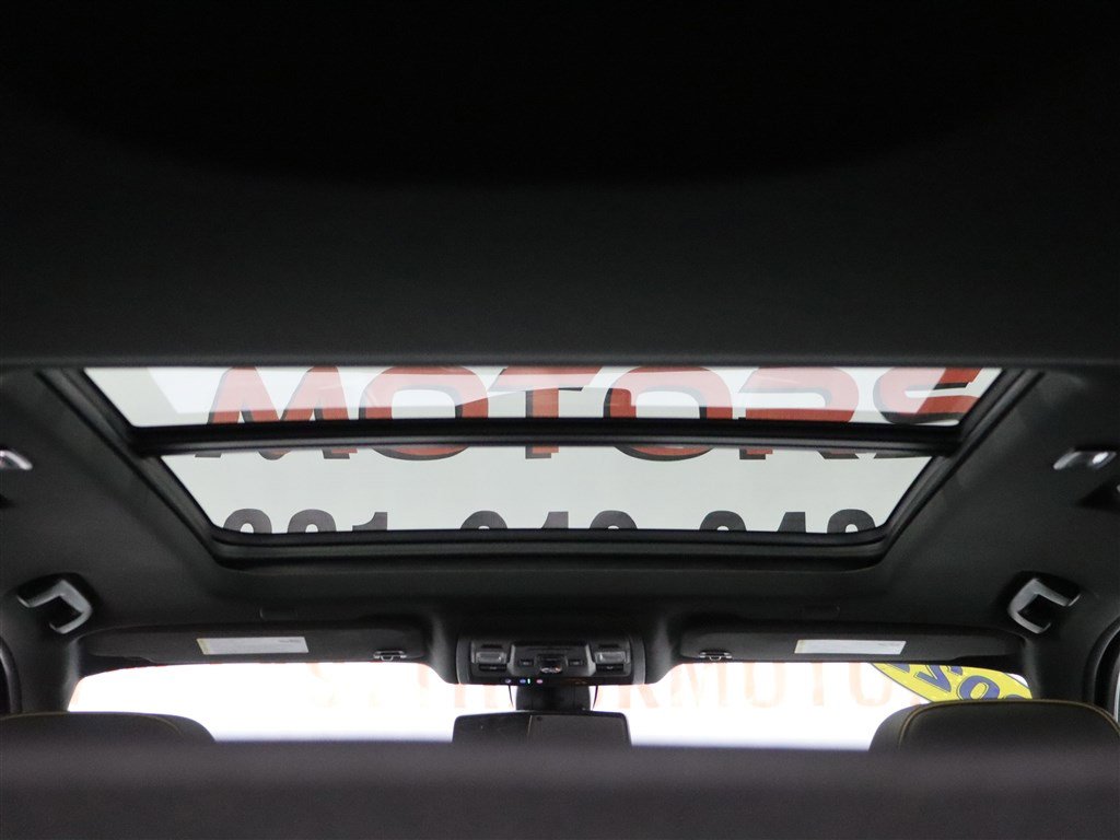 Used 2022 GMC Yukon AT4 image 9