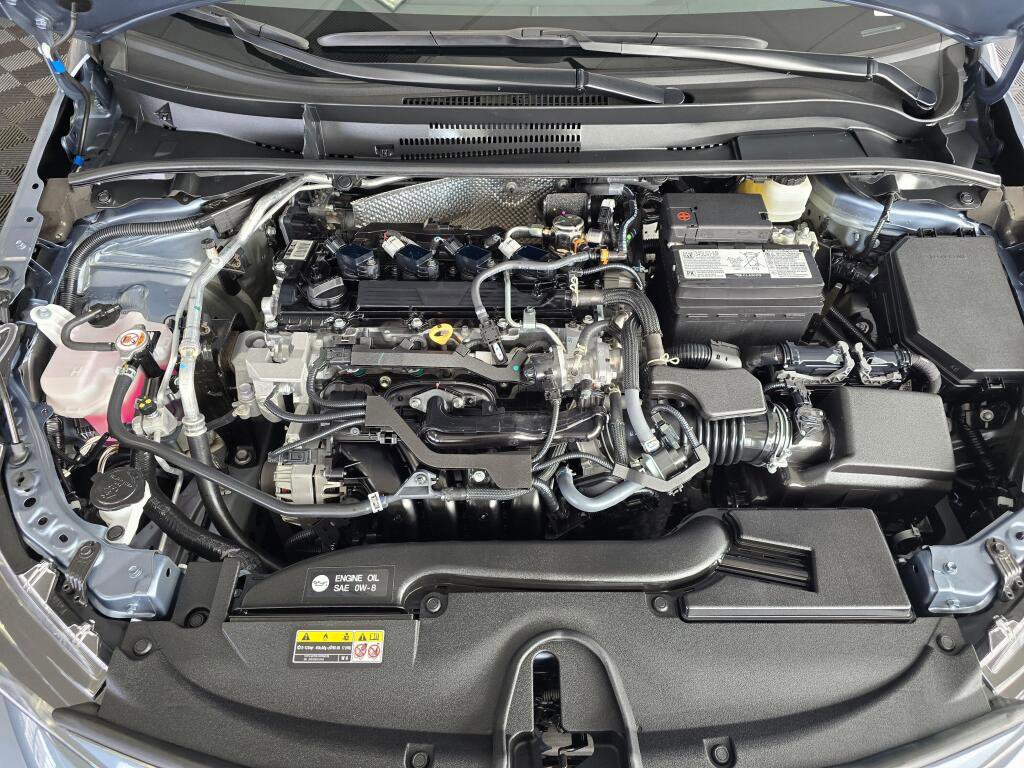 Used 2025 Toyota Corolla LE w/ LE Premium Package image 9
