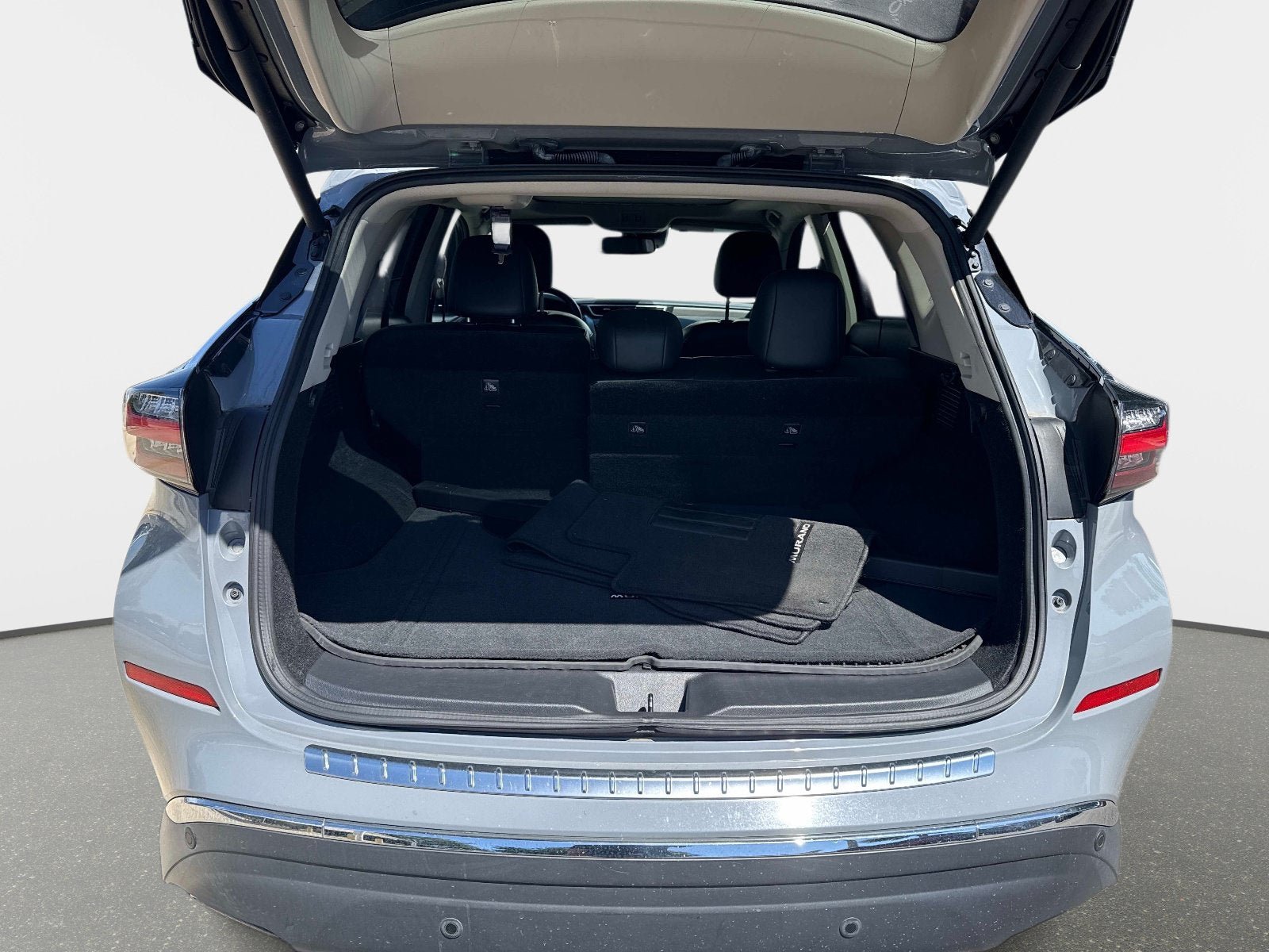 Certified 2023 Nissan Murano Platinum w/ Cargo Package FWD image 13