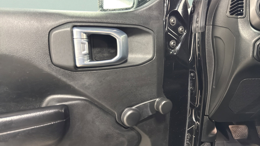 Used 2022 Jeep Wrangler Unlimited Sport image 14