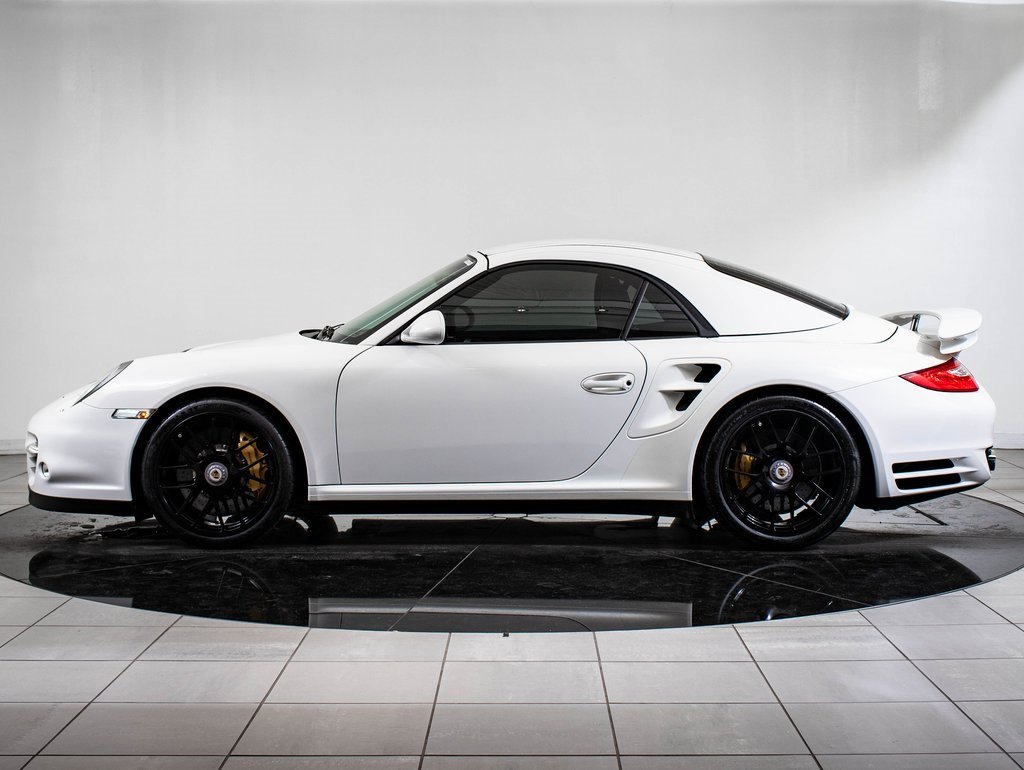 Used 2012 Porsche 911 Turbo S image 2