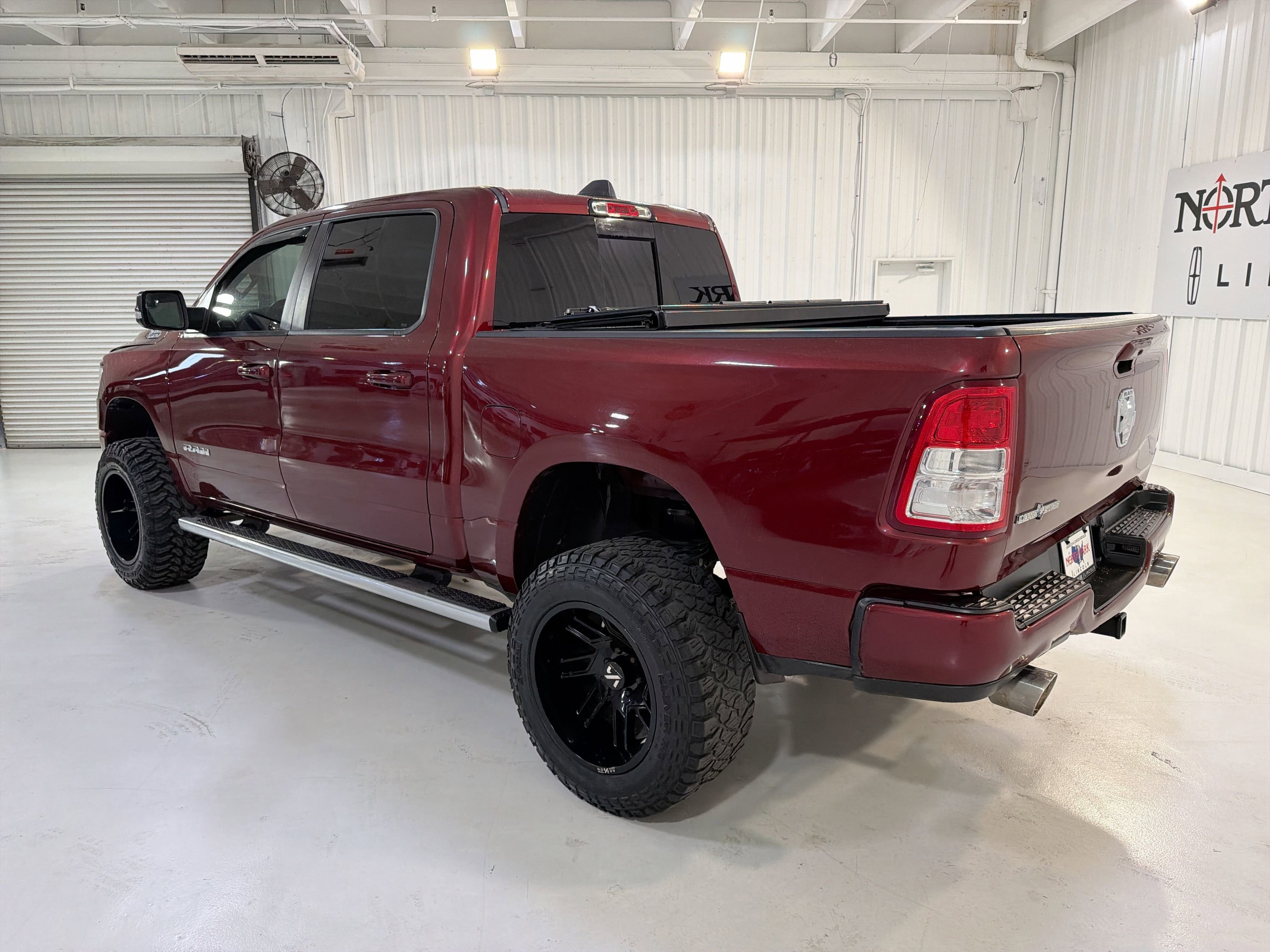 Used 2020 RAM 1500 Lone Star RWD image 24
