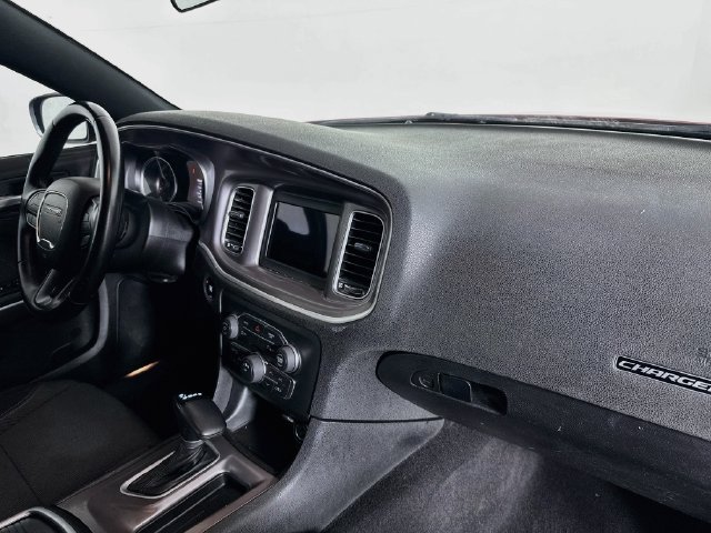 Used 2022 Dodge Charger SXT RWD image 27