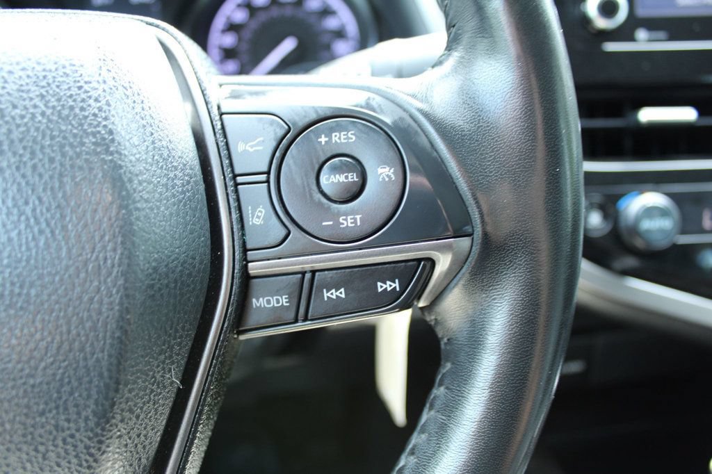 Used 2023 Toyota Camry SE FWD image 22
