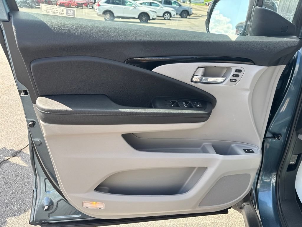 Used 2022 Honda Pilot Touring image 29