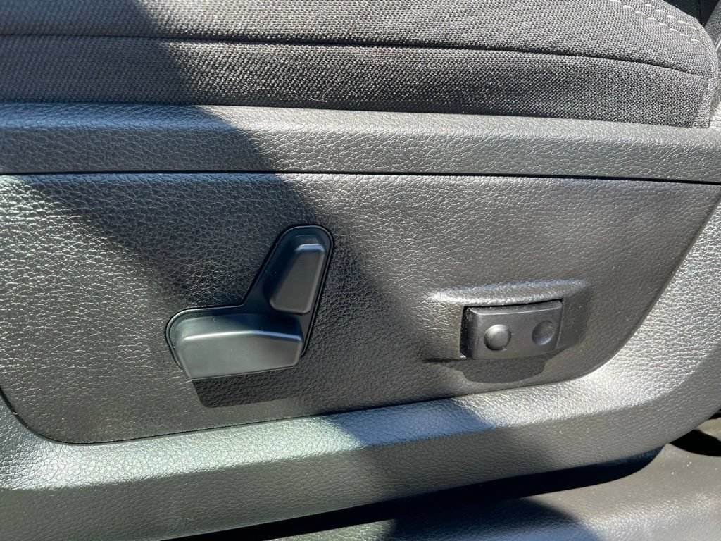 New 2026 RAM 2500 Big Horn AWD/4WD image 23