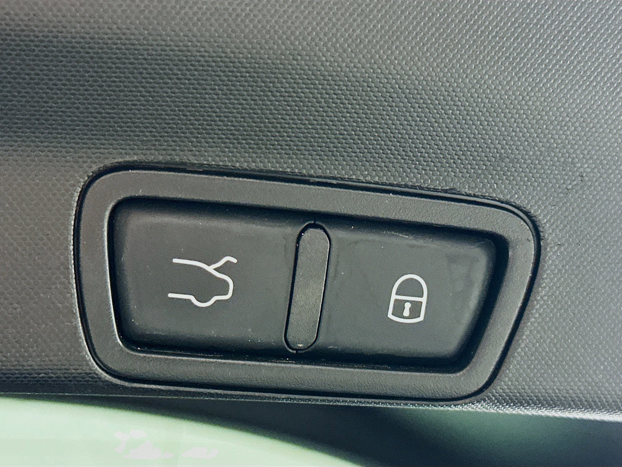 Used 2023 Alfa Romeo Stelvio Sprint RWD image 31