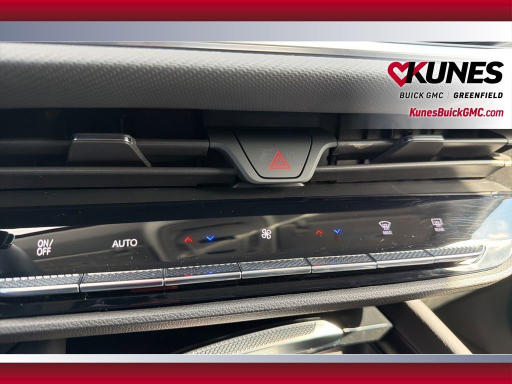 New 2026 Buick Envision Preferred image 24