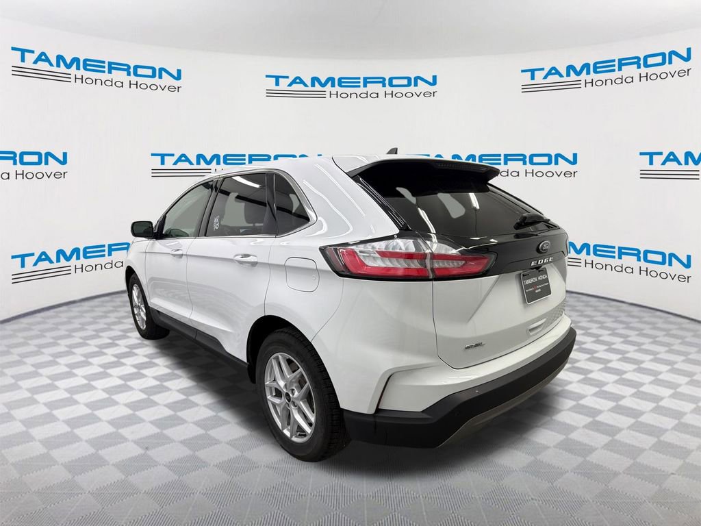 Used 2024 Ford Edge SEL AWD/4WD image 3