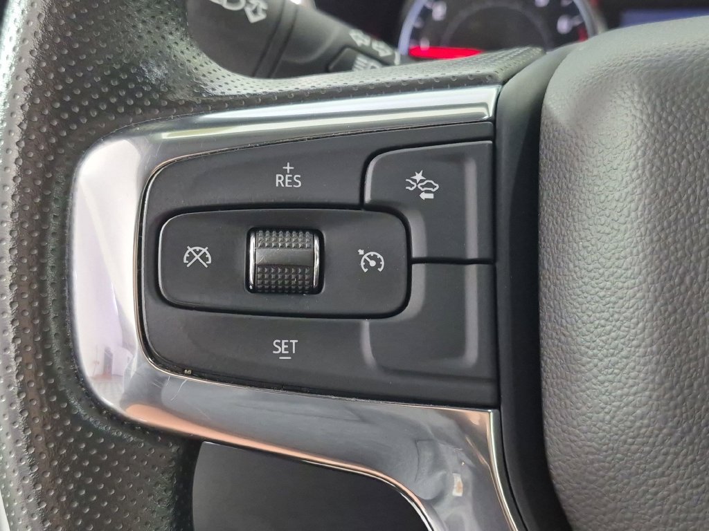 Used 2025 Chevrolet Blazer LT AWD/4WD image 18