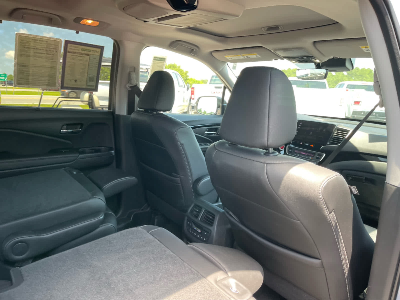 Used 2022 Honda Pilot Elite image 29