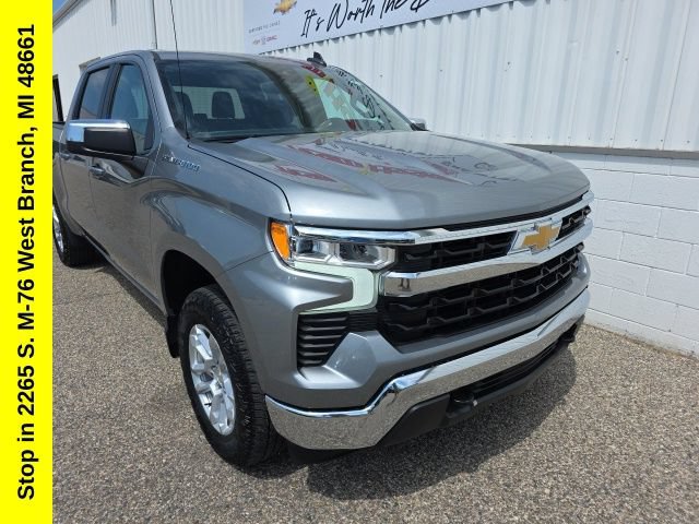 Used 2023 Chevrolet Silverado 1500 LT AWD/4WD image 4