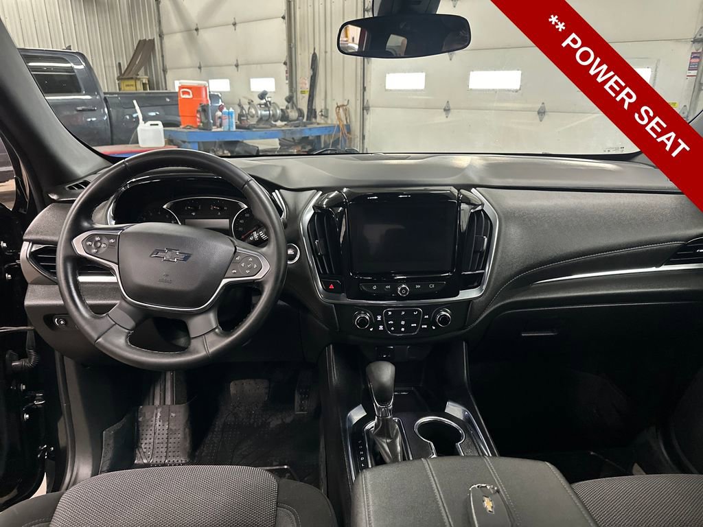 Used 2023 Chevrolet Traverse LT w/ Midnight/Sport Edition image 16