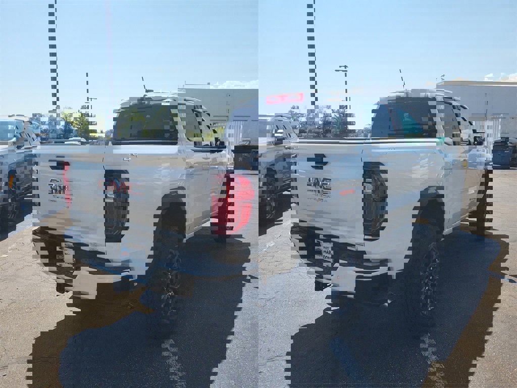 New 2025 GMC Canyon Elevation w/ Convenience Package image 3