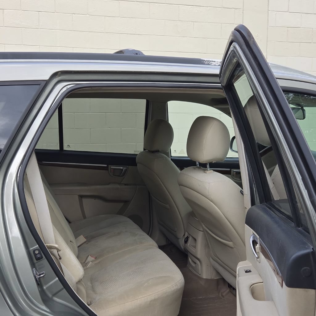Used 2007 Hyundai Santa Fe GLS FWD image 6